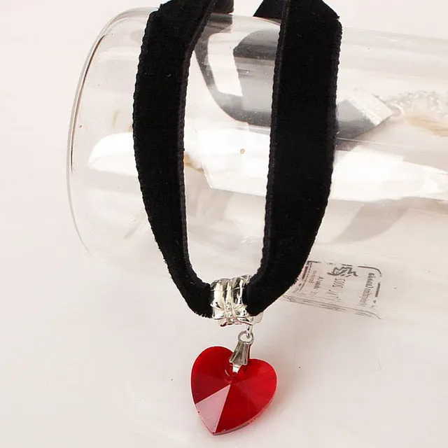 2017 Unisex Women Men Lover Gothic Velvet Heart Crystal Choker Handmade Necklace Pendant Torques Retro 80 90s New Jewelry