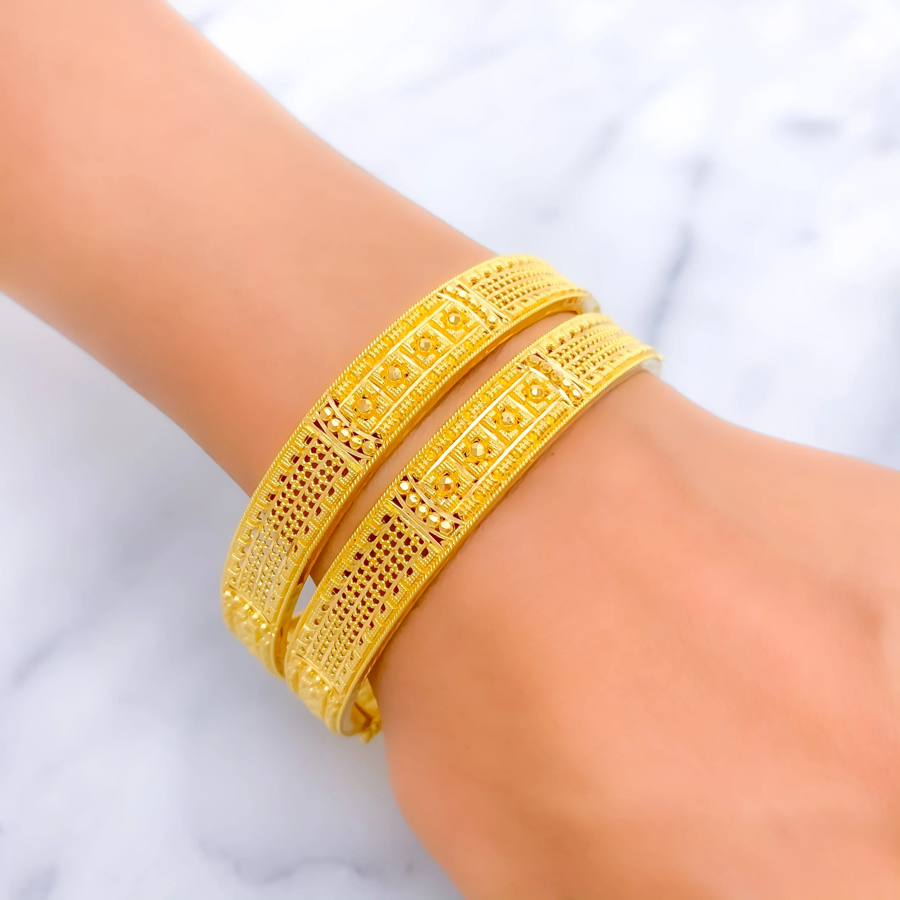 Alternating Golden Elegant 22k Gold Bangle Pair