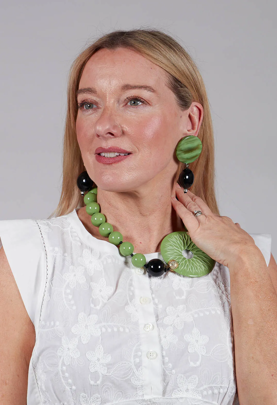 Beaded Choker with Large Ring Pendant in Green