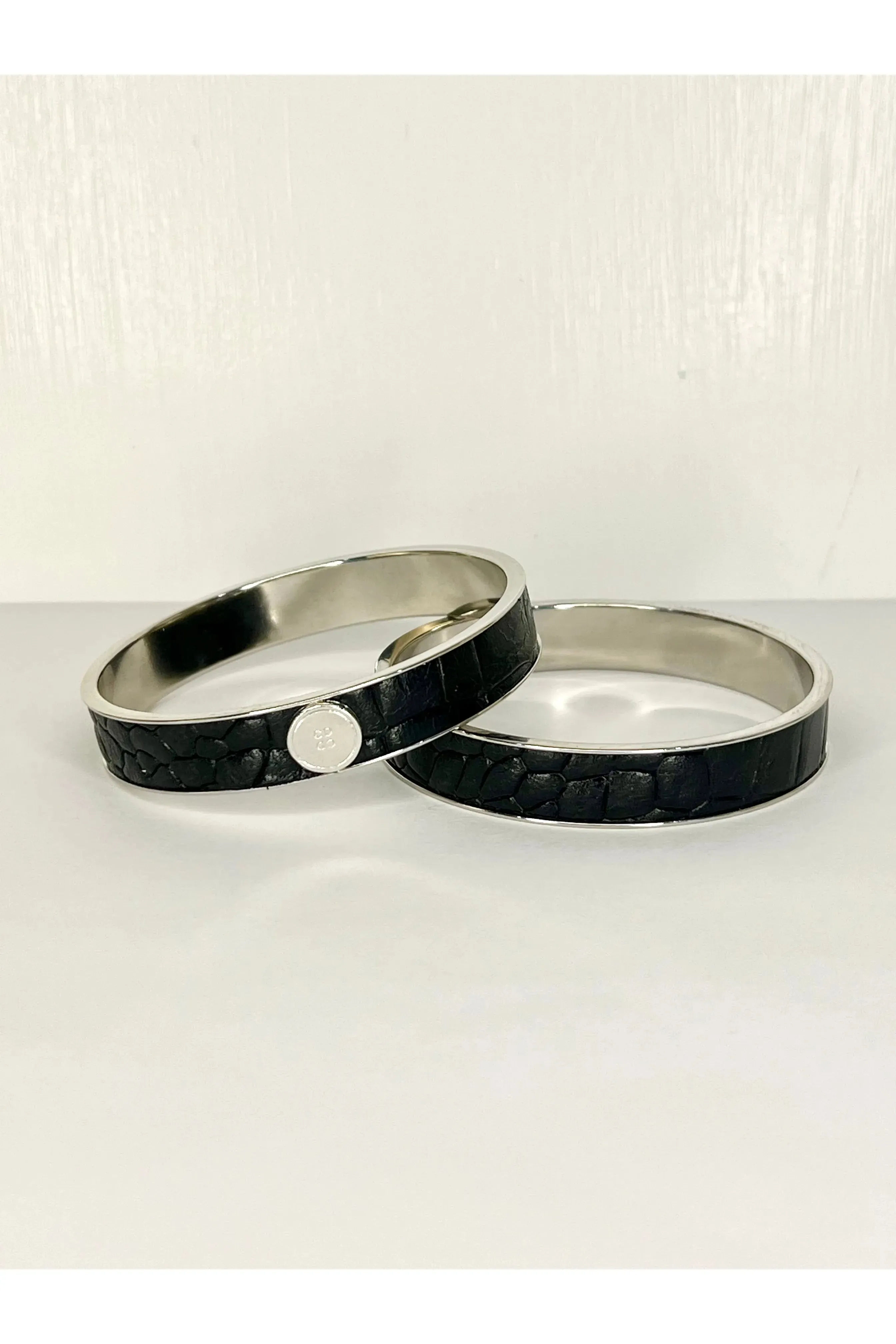 Black Embossed Croc Wide Leather Bangle