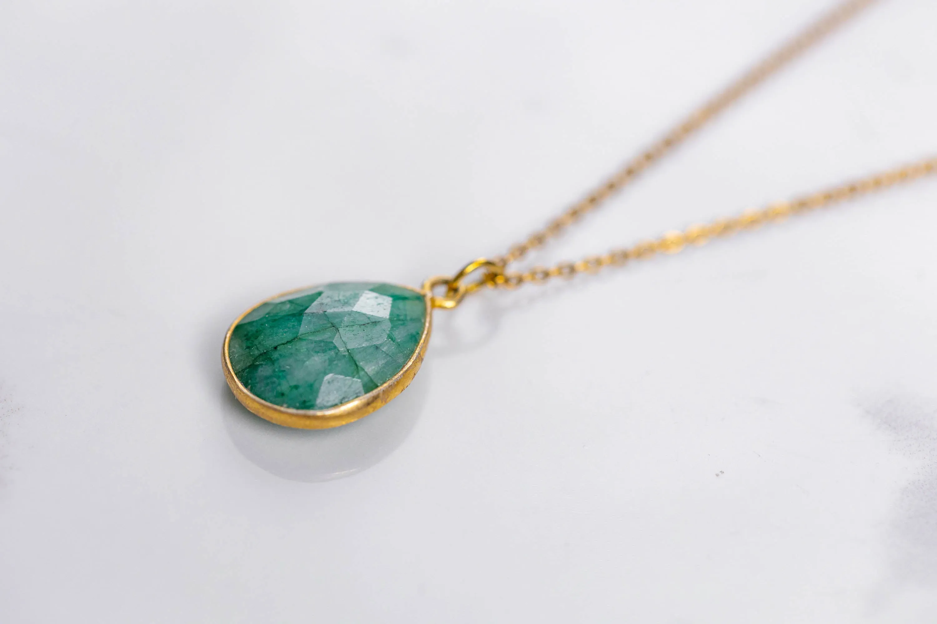 Green onyx pendant