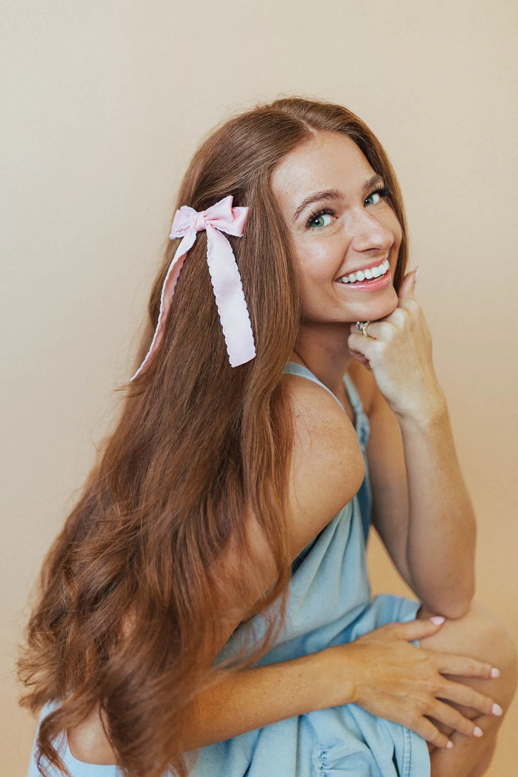 *Olivia Long Bow Clip in Pink