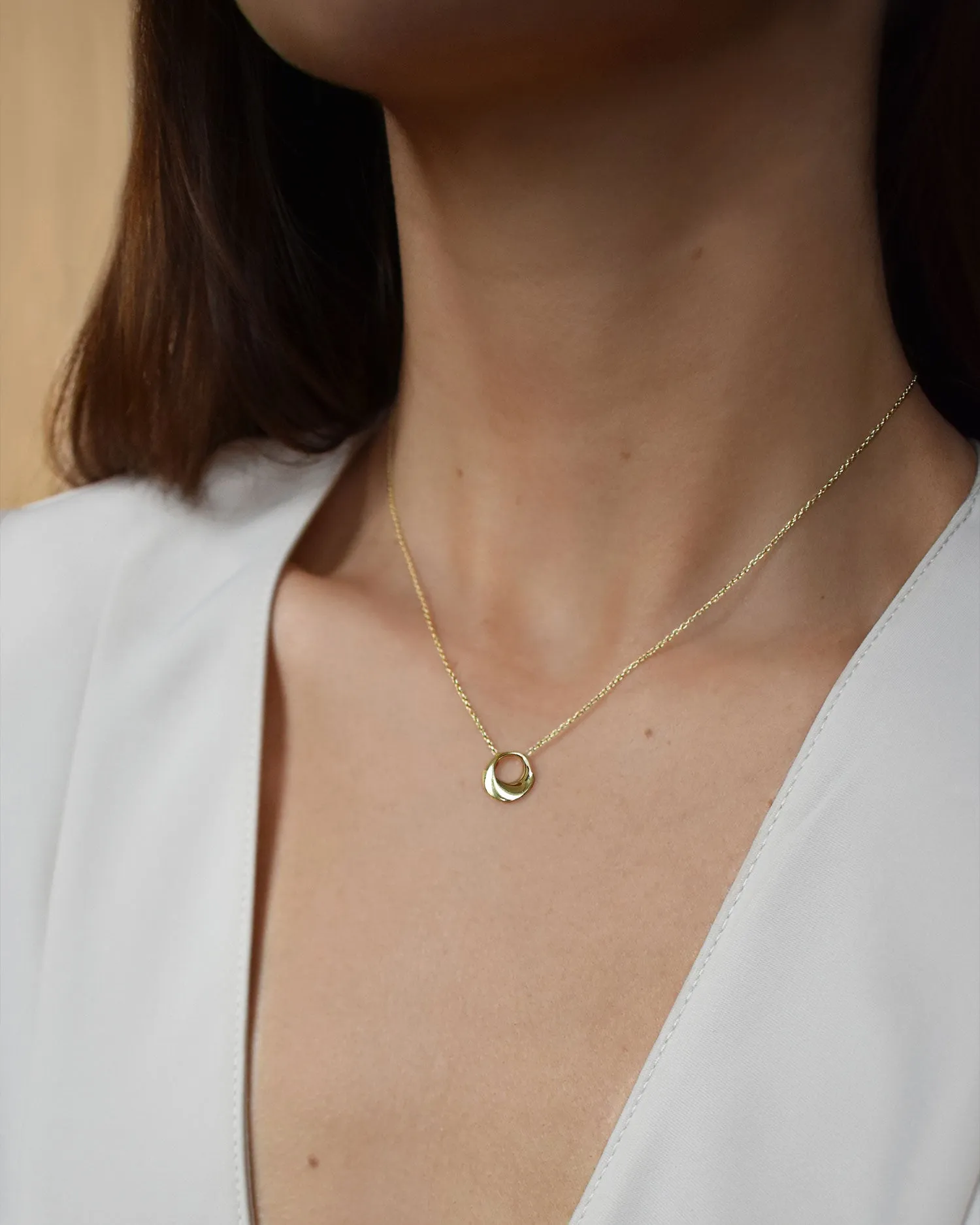 Orbit drop necklace gold