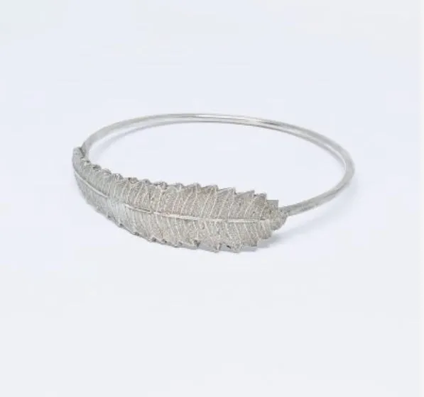 Silver serated leaf wallum banksia bangle