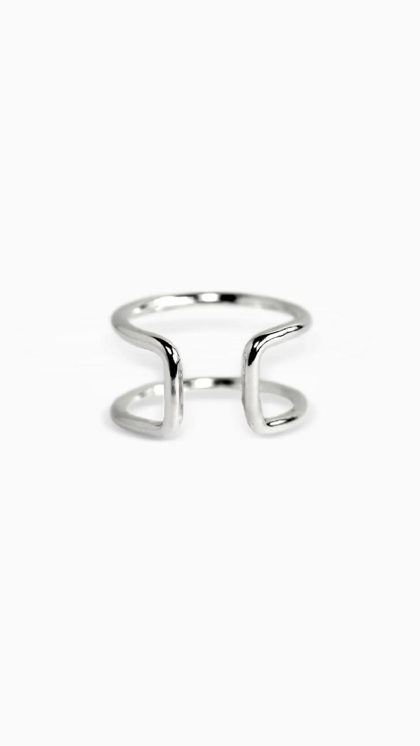 Sloane Minimalist Ear Cuff (Silver)