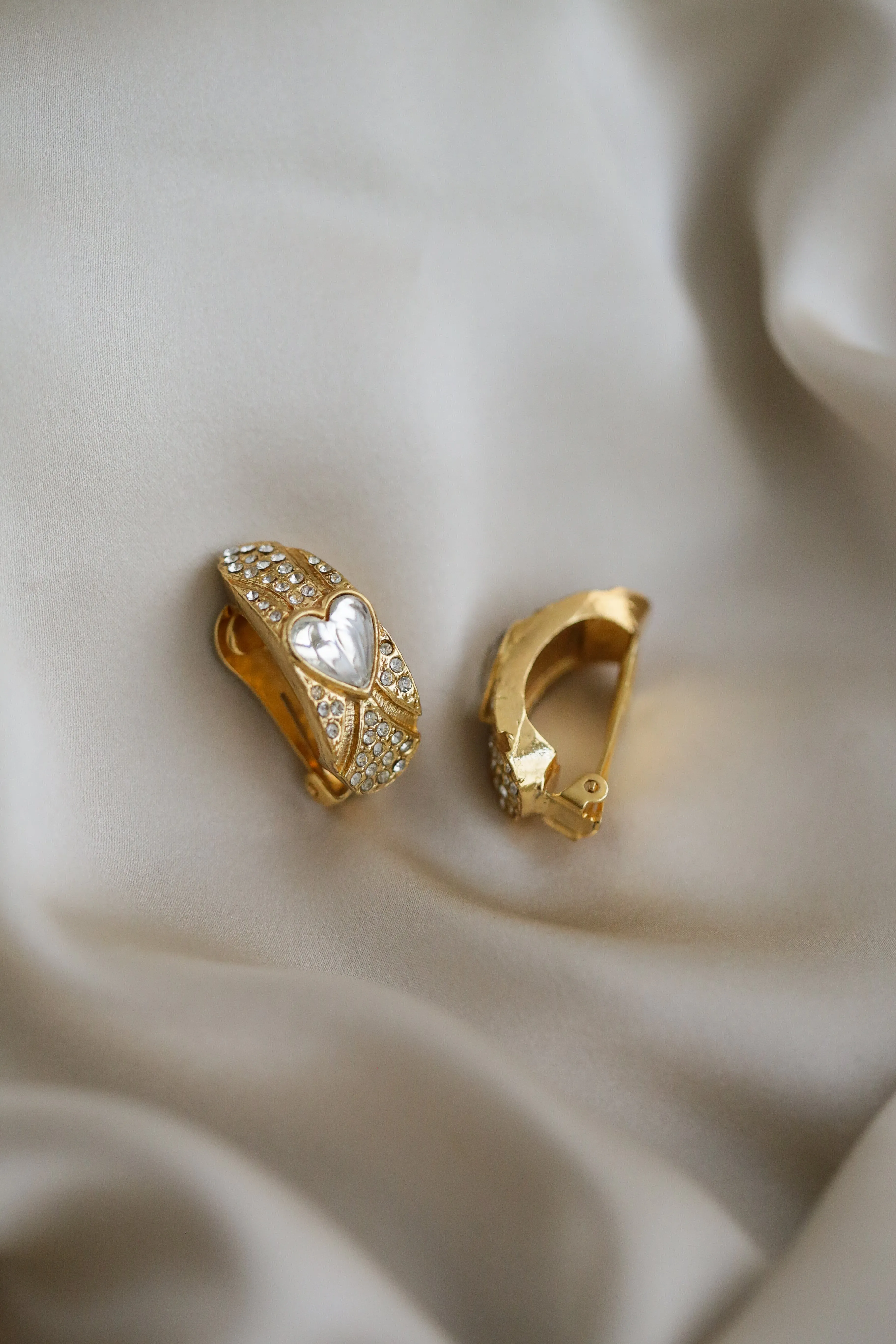 The Heart - Vintage Clip Earrings