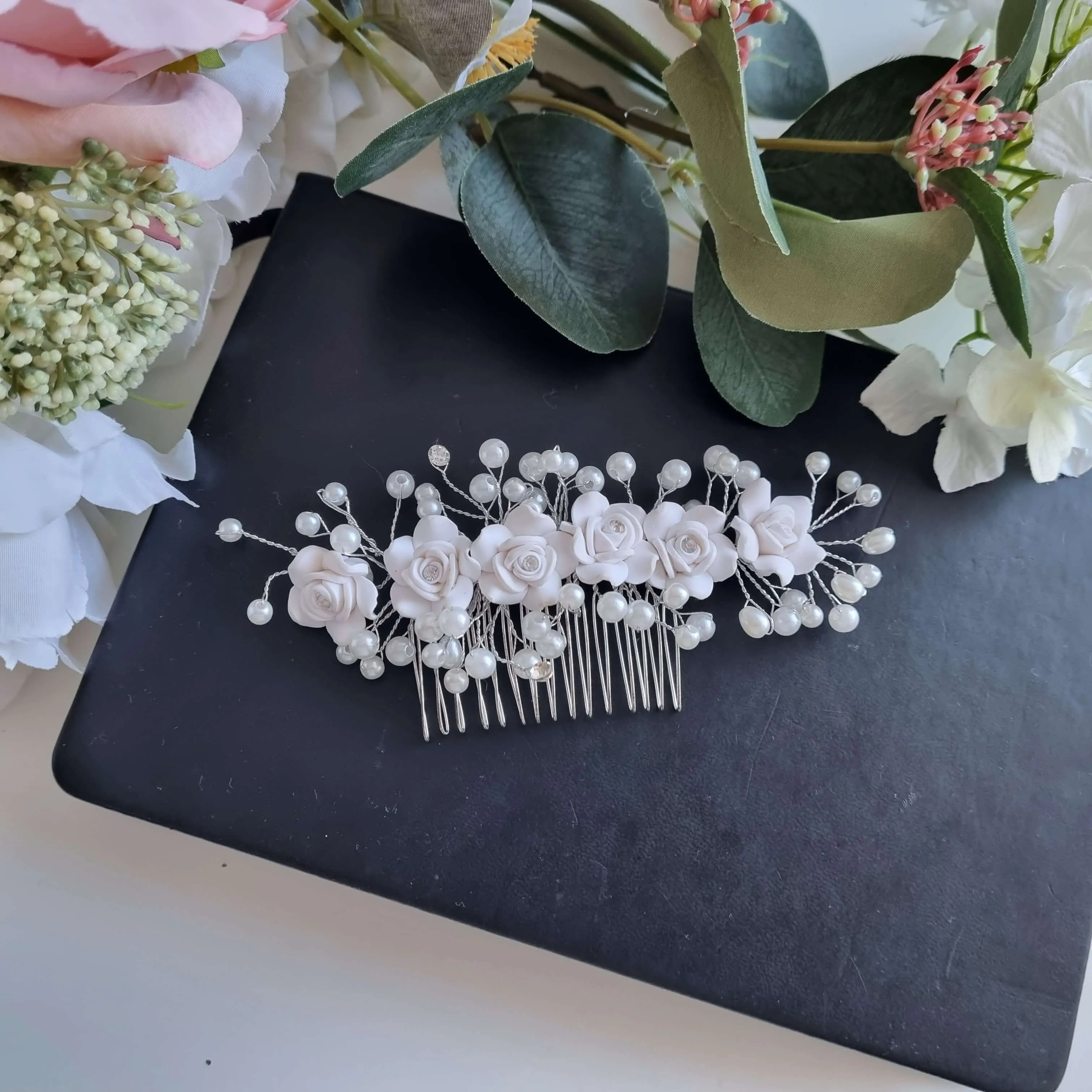 White roses asymmetric hair accessory