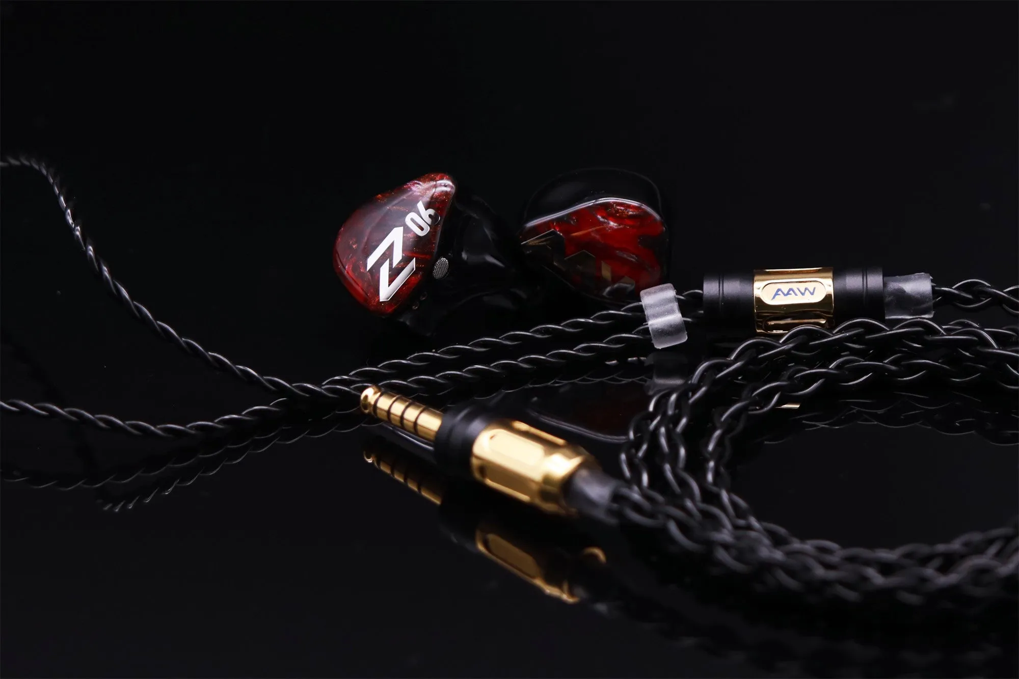 Z06 Universal In-Ear Monitor